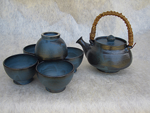 Koitoyaki Pottery (photo)