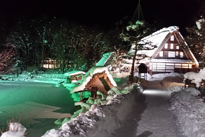 Illuminations d'hiver de Hida no Sato (photo)