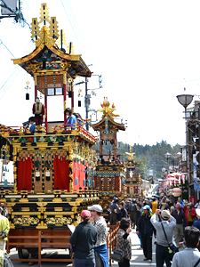 Fotografía del transporte de yatai