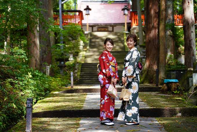 Caminhada de Kimono em Hida-Takayama Outono de 2023 (Foto)